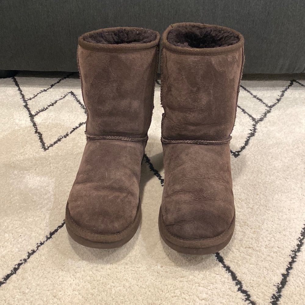 Ugg Boots - classic short brown